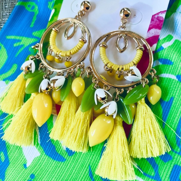 LLILY PULITZER NWT🩷SOLD🩷 YELLOW TASSEL EARRINGS ⭐️ Fun Statement Pierced Post - Picture 4 of 9